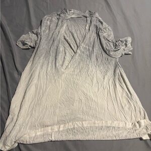 Light Gray to White Ombre V-Neck Tunic Top